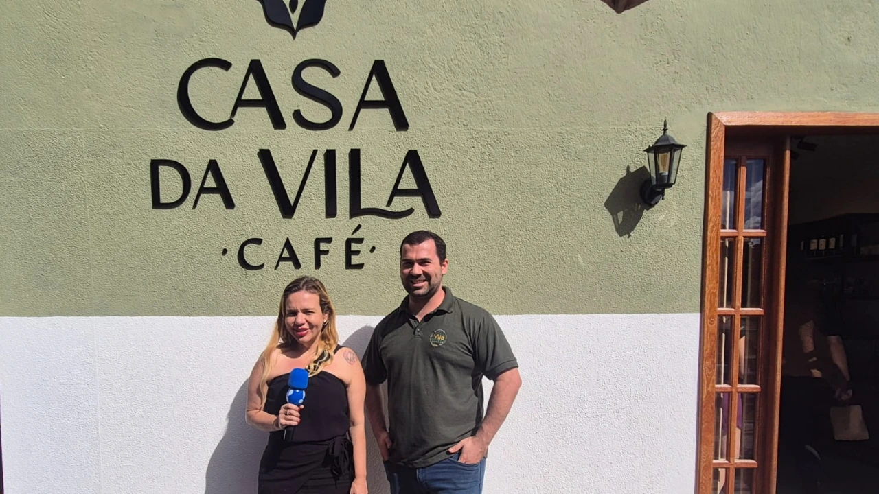 Casa da Vila encanta visitantes na Rota da Ferradura em Guarapari