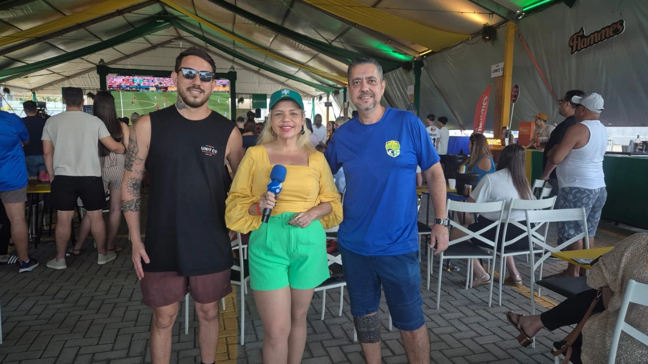 Público acompanha a transmissão da final no Itapuã Gran Park
