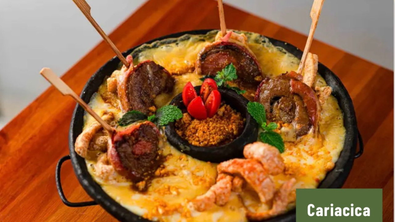 Petisco exclusivo do Boteco da Vila servido em uma chapa