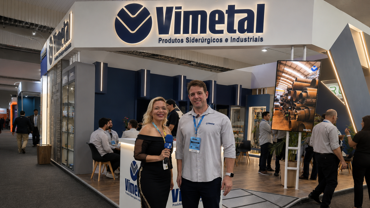 Apresentadora Carol Camurugy na Vimetal