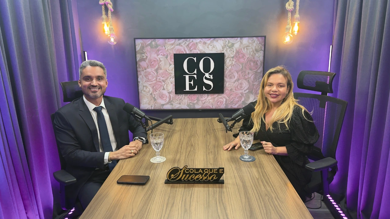 Carol Camurugy recebe convidados especiais no Cola no Podcast