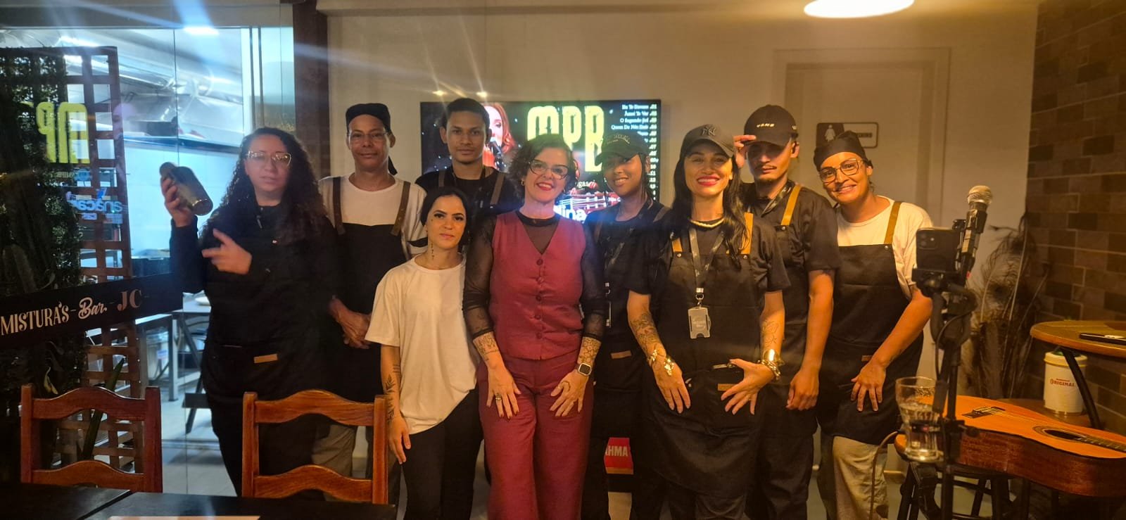 Misturas Bar chega a Jardim Camburi