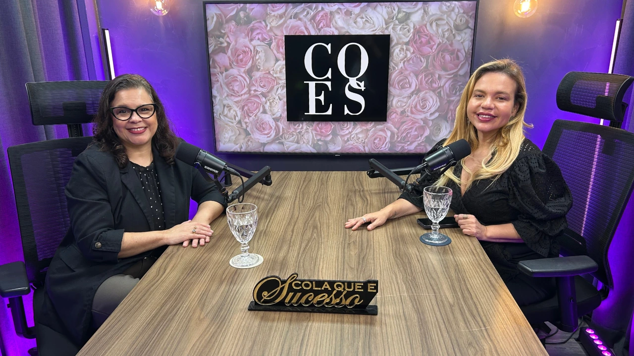 Apresentadora Carol Camurugy e a psicóloga Fabiana Loreto